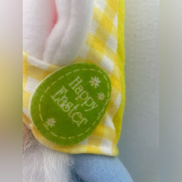 Spring/Easter Bunny Gnome - Picture 8 of 11